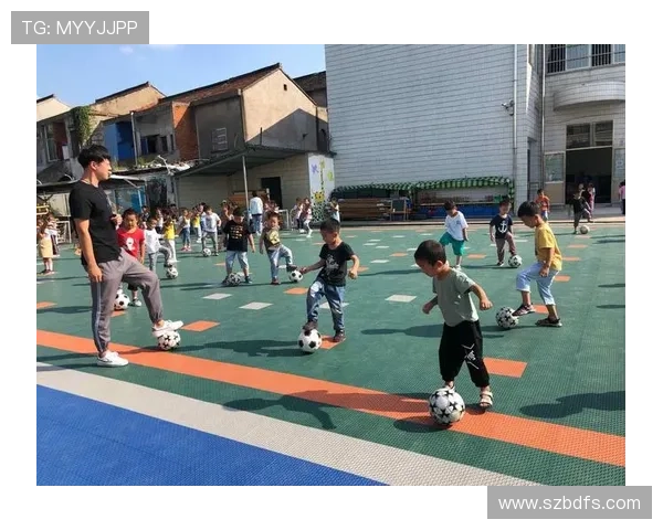 六一儿童节特别活动足球明星们与小朋友们的快乐时光