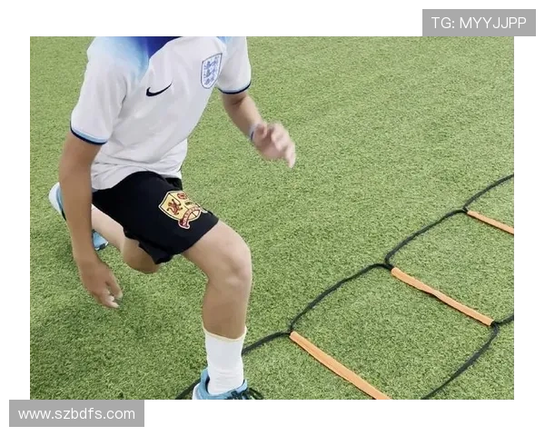 冬季训练揭秘足球明星们如何在寒冷中磨练技艺与体能